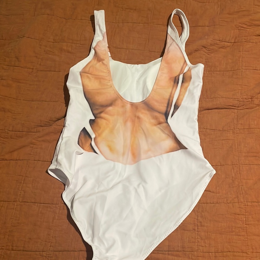 Fun swimsuit NWOT